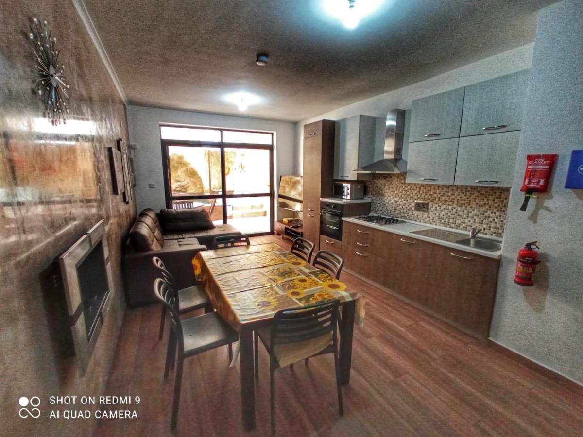 Town House With Private Pool In Village Centre Kalkara Exteriör bild