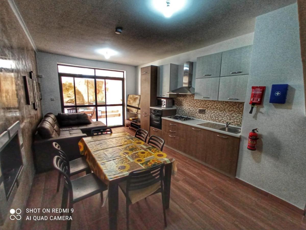 Town House With Private Pool In Village Centre Kalkara Exteriör bild