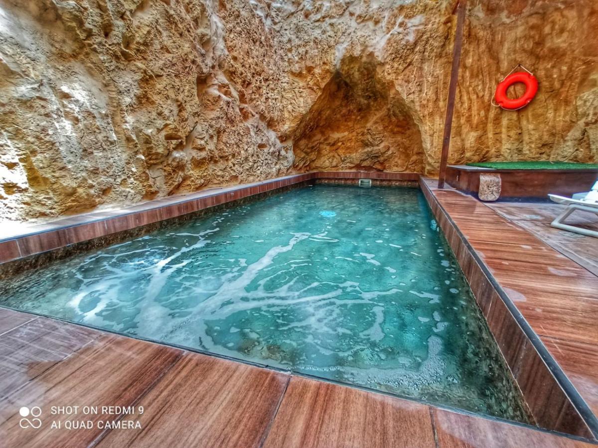 Town House With Private Pool In Village Centre Kalkara Exteriör bild